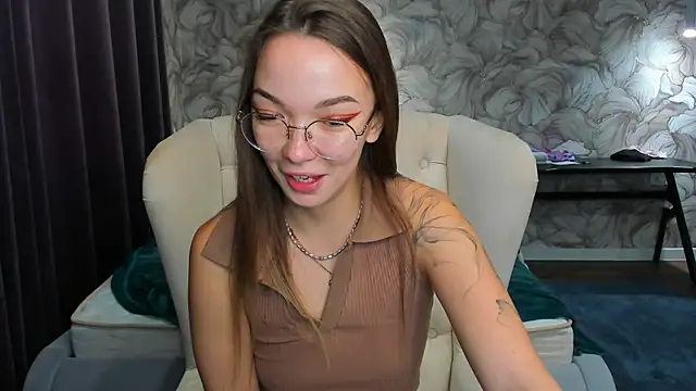 SusannJohnson online show from 2, 4, 2026