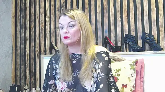 Snapshot of Kisi_Lovi chatting on 3, 6, 2026 Kisi Lovi online show from 3, 6, 2026