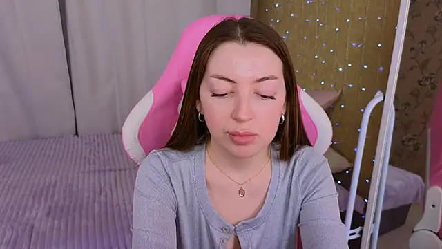 Ann moon   online show from 1, 2, 2025