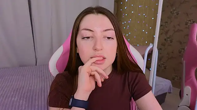 Ann moon   online show from 2, 2, 2025