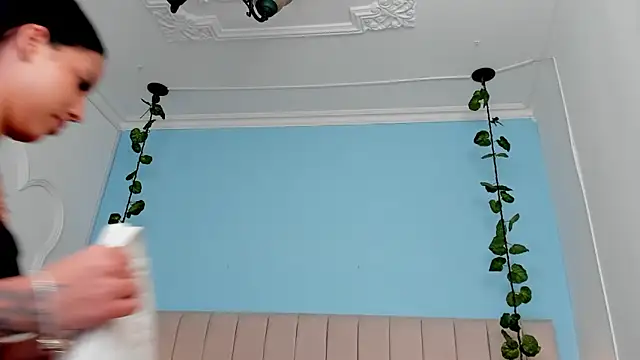 Paulina Lopezz online show from 8, 3, 2025