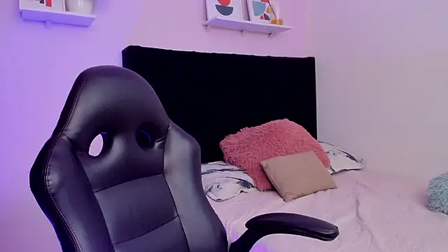 Snapshot of Paulina_Lopezz chatting on 23, 3, 2026 Paulina Lopezz online show from 23, 3, 2026