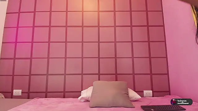 LissMonroe online show from 25, 10, 2025