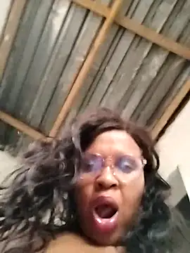 bubblendz1988 online show from 13, 3, 2025