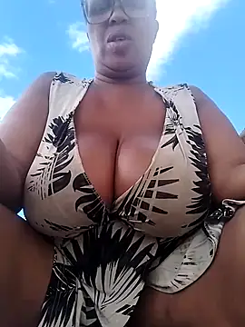 bubblendz1988 online show from 25, 2, 2026