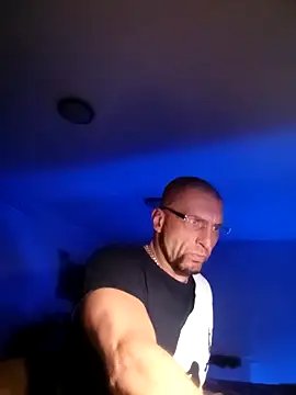 Snapshot of bobbuilder77pl chatting on 29, 1, 2025 bobbuilder77pl online show from 29, 1, 2025