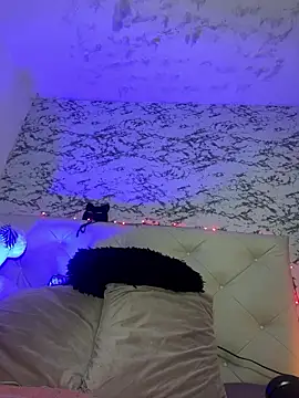 Lili  taylor online show from 12, 1, 2026