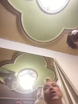 viktoria davis  online show from 14, 1, 2026