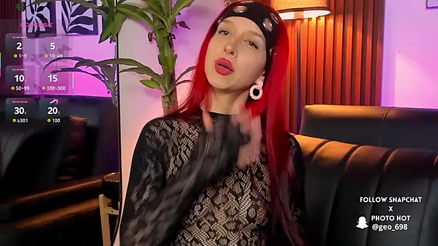 Snapshot of Georgina_caruso chatting on 15, 12, 2025 Georgina caruso online show from 15, 12, 2025