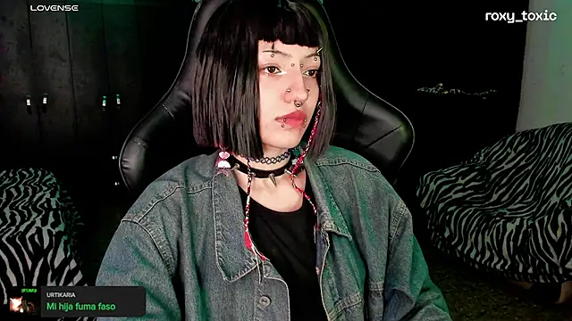 roxy toxic online show from 17, 10, 2025