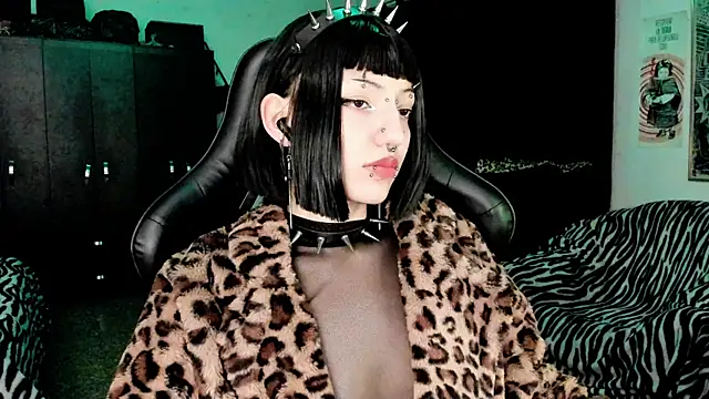 Snapshot of roxy_toxic chatting on 9, 1, 2026 roxy toxic online show from 9, 1, 2026