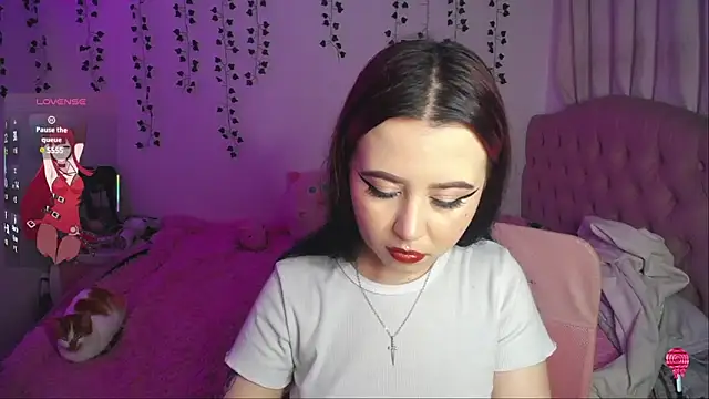 Snapshot of _codeline chatting on 12, 3, 2025 codeline online show from 12, 3, 2025