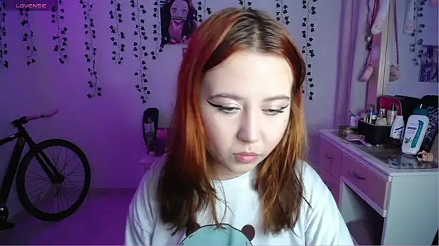 Snapshot of _codeline chatting on 13, 9, 2025 codeline online show from 13, 9, 2025