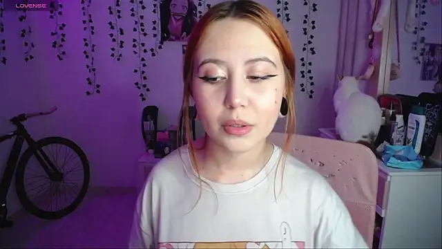 Snapshot of _codeline chatting on 18, 9, 2025 codeline online show from 18, 9, 2025