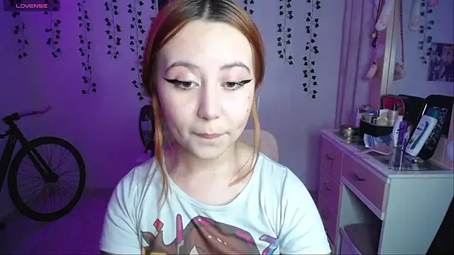 Snapshot of _codeline chatting on 24, 9, 2025 codeline online show from 24, 9, 2025