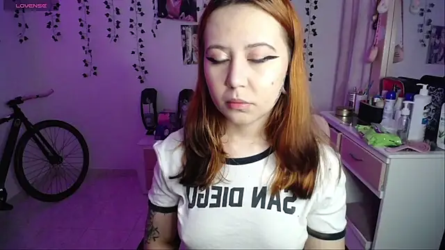 Snapshot of _codeline chatting on 16, 10, 2025 codeline online show from 16, 10, 2025