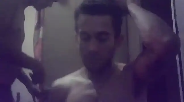 Snapshot of EstebanAkyLu chatting on 17, 1, 2025 EstebanAkyLu online show from 17, 1, 2025