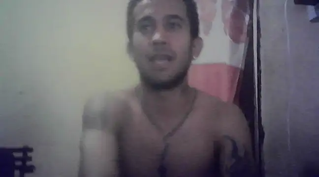 Snapshot of EstebanAkyLu chatting on 24, 1, 2025 EstebanAkyLu online show from 24, 1, 2025