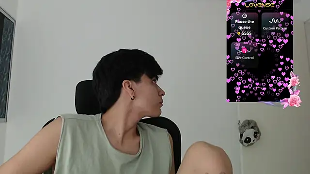 Snapshot of Dha_lia0 chatting on 23, 4, 2026 Dha lia0 online show from 23, 4, 2026