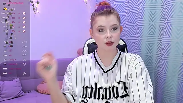 sophie mooreee online show from 26, 1, 2025