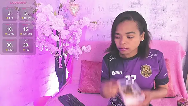 Gletty noa online show from 7, 10, 2025