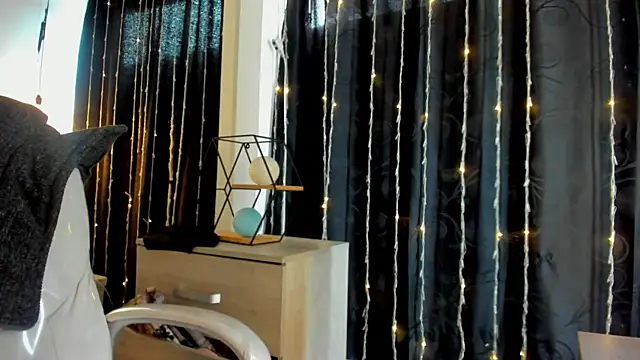 Snapshot of Nicole_Foxx_ chatting on 12, 3, 2025 Nicole Foxx online show from 12, 3, 2025
