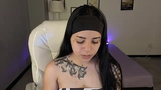 Snapshot of Nicole_Foxx_ chatting on 3, 10, 2025 Nicole Foxx online show from 3, 10, 2025