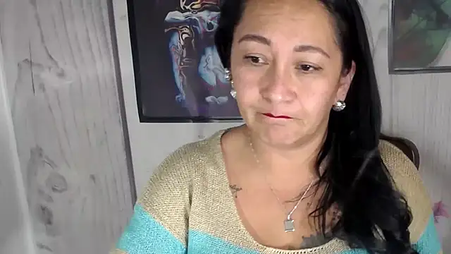 Snapshot of JULIANAWET69 chatting on 22, 10, 2025 JULIANAWET69 online show from 22, 10, 2025