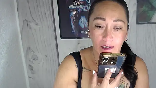 Snapshot of JULIANAWET69 chatting on 7, 11, 2025 JULIANAWET69 online show from 7, 11, 2025