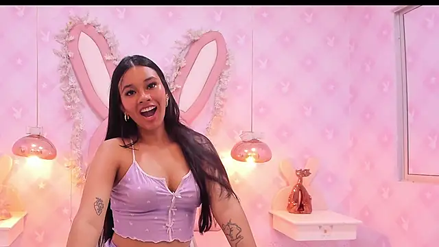 LIA SWAN  online show from 28, 10, 2025