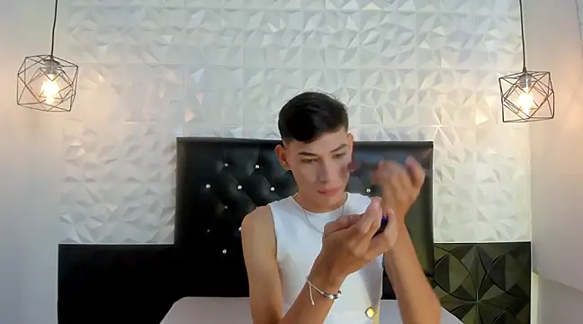 JackeOwens online show from 6, 3, 2025