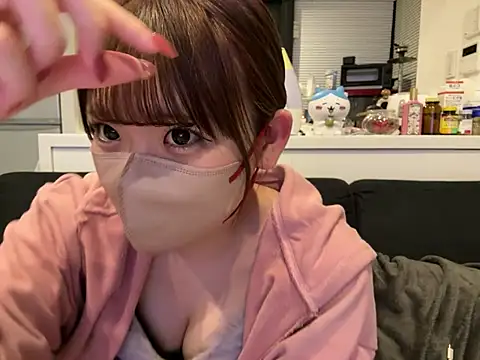 Snapshot of shina_mo_n_ch chatting on 8, 3, 2025 shina mo n ch online show from 8, 3, 2025