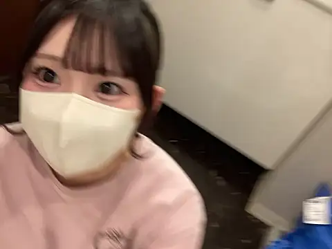 Snapshot of shina_mo_n_ch chatting on 1, 11, 2025 shina mo n ch online show from 1, 11, 2025