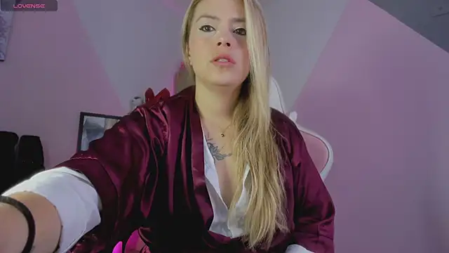 RayaCarr  online show from 27, 11, 2025