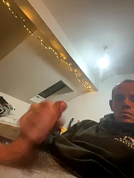 Snapshot of wyattstone chatting on 28, 10, 2025 wyattstone online show from 28, 10, 2025