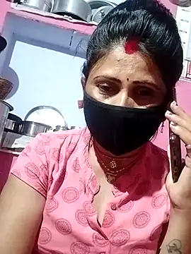 Snapshot of Bhavya_Bhan chatting on 2, 3, 2025 Bhavya Bhan online show from 2, 3, 2025