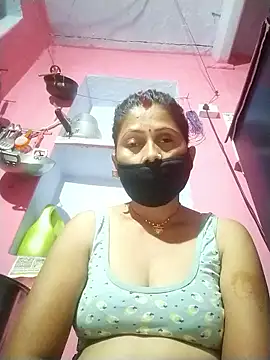 Snapshot of Bhavya_Bhan chatting on 15, 10, 2025 Bhavya Bhan online show from 15, 10, 2025