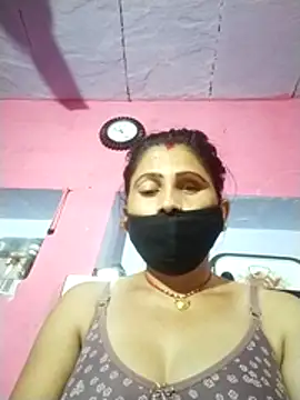Snapshot of Bhavya_Bhan chatting on 6, 11, 2025 Bhavya Bhan online show from 6, 11, 2025