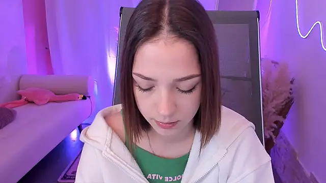 PamBeesly online show from 15, 12, 2025