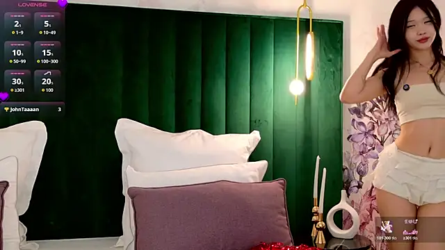 Snapshot of AnneCurtis chatting on 17, 4, 2026 AnneCurtis online show from 17, 4, 2026