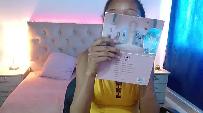 Snapshot of LITTLEDOLLHOT chatting on 3, 2, 2025 LITTLEDOLLHOT online show from 3, 2, 2025