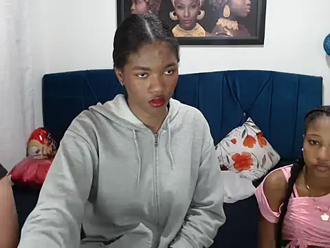 Snapshot of LITTLEDOLLHOT chatting on 22, 2, 2025 LITTLEDOLLHOT online show from 22, 2, 2025