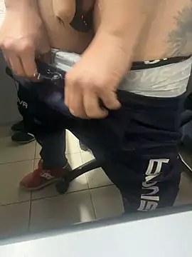 Snapshot of Greeneyes0820 chatting on 22, 3, 2025 Greeneyes0820 online show from 22, 3, 2025