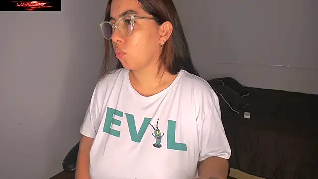 brithany olson25 online show from 27, 1, 2025