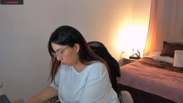 brithany olson25 online show from 15, 10, 2025