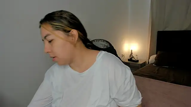 brithany olson25 online show from 11, 4, 2026