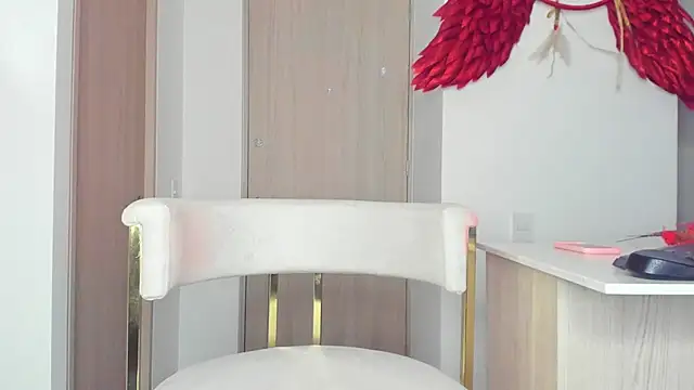 Snapshot of valerietnt chatting on 15, 2, 2025 valerietnt online show from 15, 2, 2025