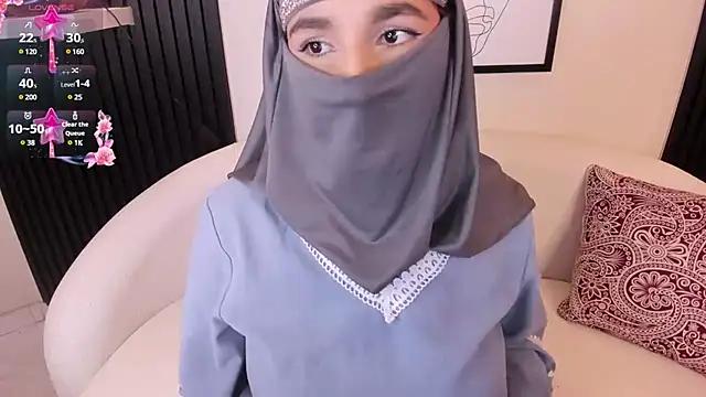 Ayha khalaf online show from 11, 3, 2025