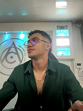 Snapshot of Thonny-becker chatting on 26, 10, 2025 Thonny-becker online show from 26, 10, 2025