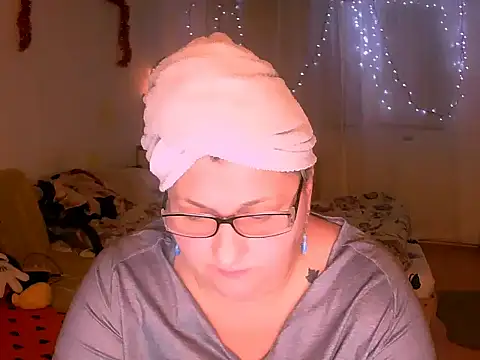 mayamayx online show from 14, 12, 2025